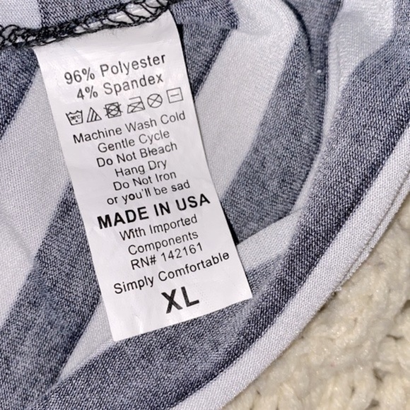 Lularoe black & white striped top size XLarge - Picture 5 of 5